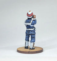 TW-15a - British Trooper with Binoculars