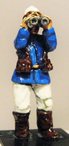 TW-43a -Naval Rating with binoculars